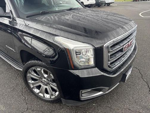 2017 GMC Yukon XL SLE