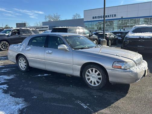 2010 Lincoln Town Car Signature