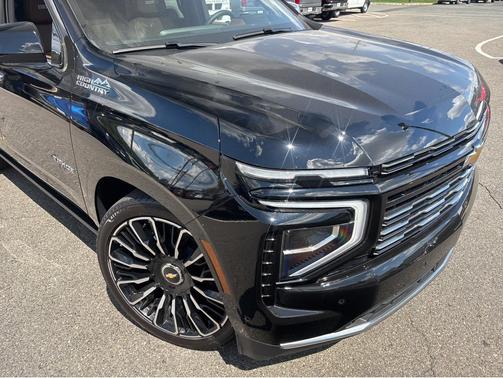 2025 Chevrolet Tahoe 4WD High Country
