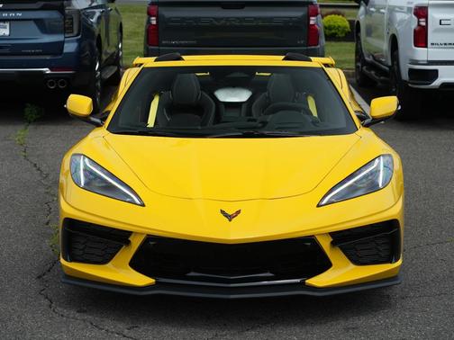 2025 Chevrolet Corvette Stingray w/3LT