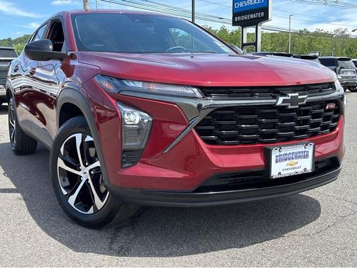 Crimson Metallic 2024 Chevrolet Trax FWD 1RS