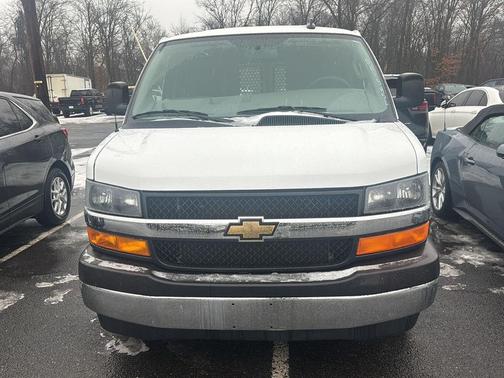 2024 Chevrolet Express 2500 RWD 2500 Regular Wheelbase WT