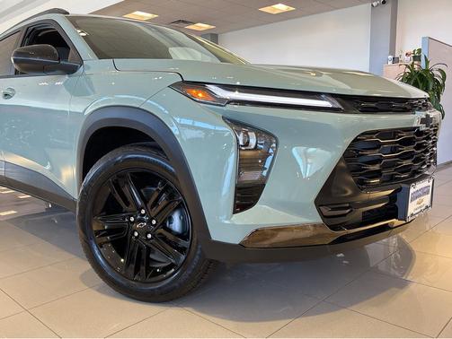 Cacti Green 2026 Chevrolet Trax FWD ACTIV