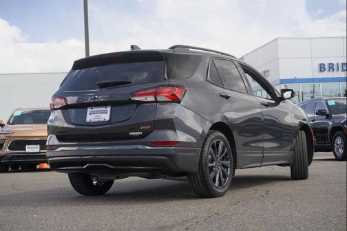 Iron Gray Metallic 2023 Chevrolet Equinox AWD RS