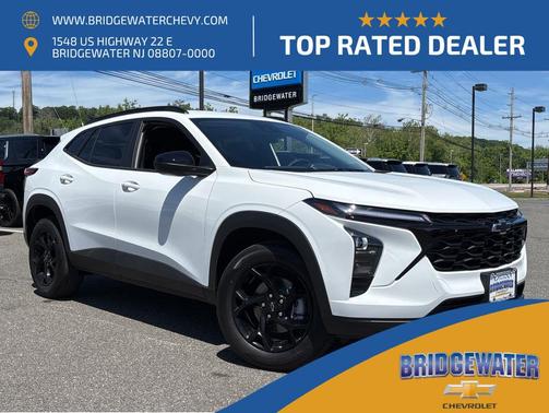 Summit White 2026 Chevrolet Trax LT