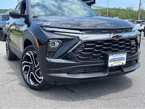 Mosaic Black Metallic 2026 Chevrolet Trailblazer RS