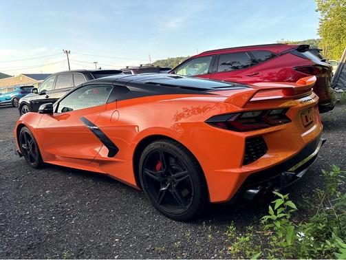 Amplify Orange Tintcoat 2022 Chevrolet Corvette Stingray w/2LT