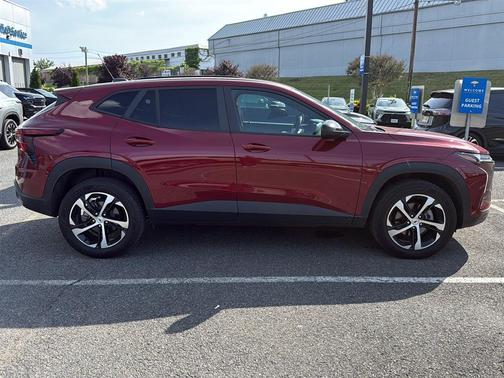 Crimson Metallic 2024 Chevrolet Trax FWD 1RS
