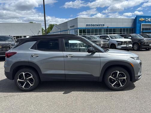 Sterling Gray Metallic 2023 Chevrolet Trailblazer RS