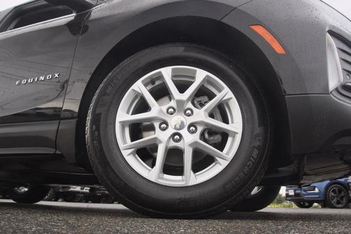 Mosaic Black Metallic 2023 Chevrolet Equinox 1LT