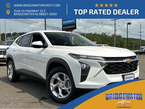 Summit White 2024 Chevrolet Trax LS