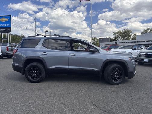 2020 GMC Acadia AWD AT4
