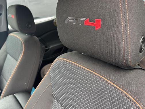 2020 GMC Acadia AWD AT4