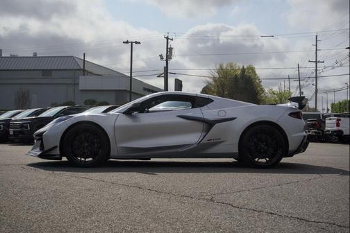 Blade Silver Metallic 2026 Chevrolet Corvette Z06