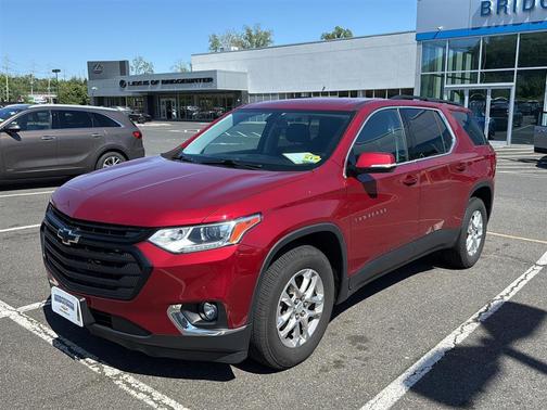 Cajun Red Tintcoat 2019 Chevrolet Traverse LT Cloth