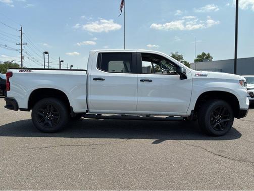 Summit White 2026 Chevrolet Silverado 1500 LT Trail Boss