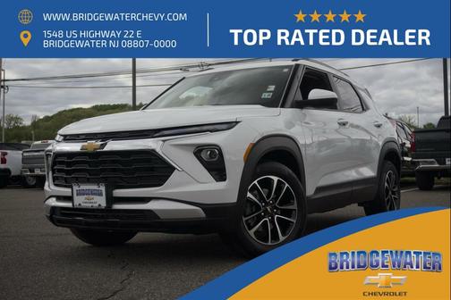 Summit White 2024 Chevrolet Trailblazer LT