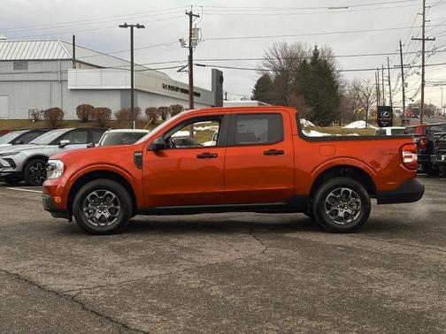 HOT PEPPER RED TC METALLIC 2024 Ford Maverick XLT