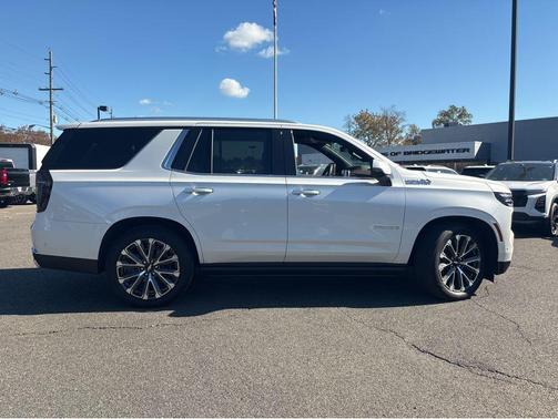 2025 Chevrolet Tahoe 4WD High Country