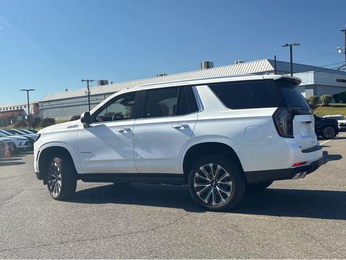 2025 Chevrolet Tahoe 4WD High Country