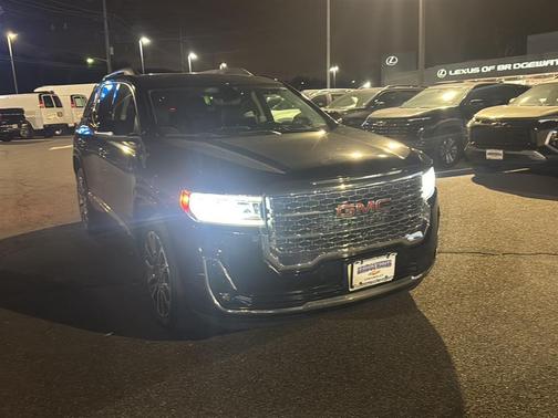 2022 GMC Acadia Denali