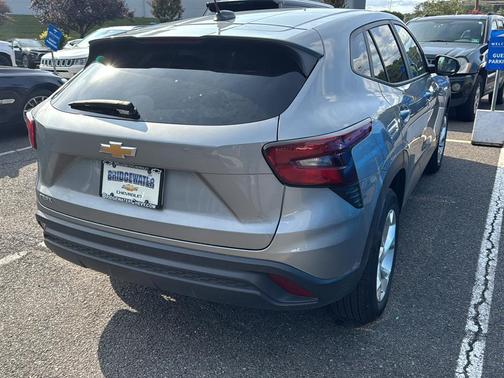 2024 Chevrolet Trax LS