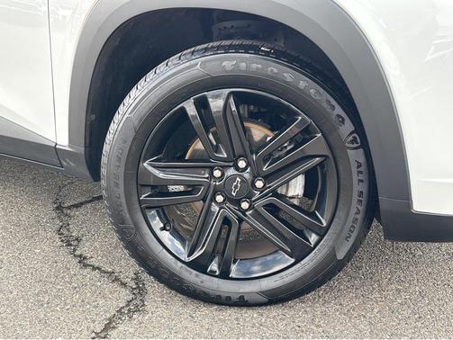 Summit White 2024 Chevrolet Trax FWD ACTIV