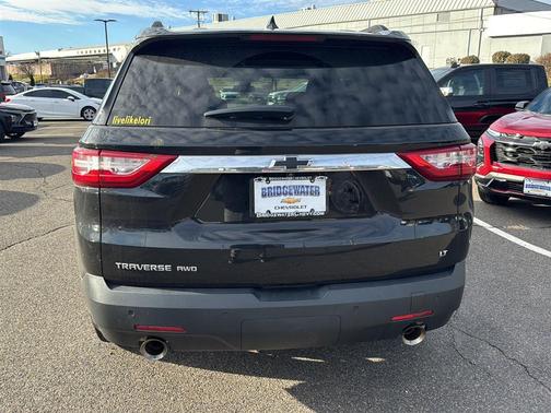 2021 Chevrolet Traverse LT Cloth