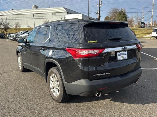 2021 Chevrolet Traverse LT Cloth