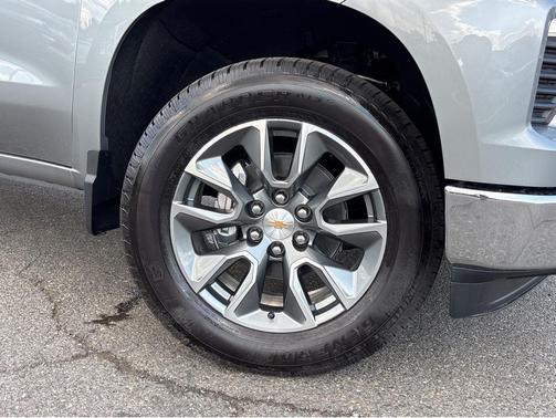 Sterling Gray Metallic 2026 Chevrolet Silverado 1500 LT