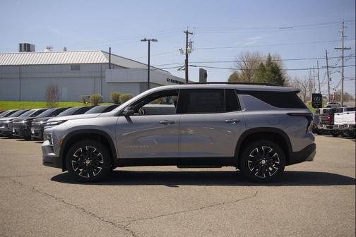 Sterling Gray Metallic 2026 Chevrolet Traverse LT