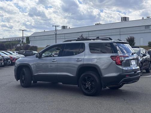 2020 GMC Acadia AWD AT4