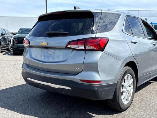 Sterling Gray Metallic 2023 Chevrolet Equinox 1LT