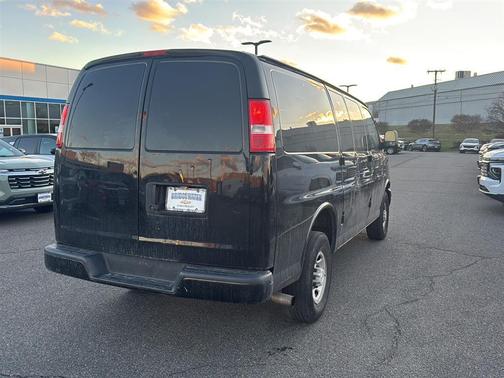 2022 Chevrolet Express 2500 RWD 2500 Regular Wheelbase WT