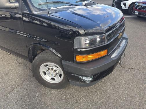 2022 Chevrolet Express 2500 RWD 2500 Regular Wheelbase WT
