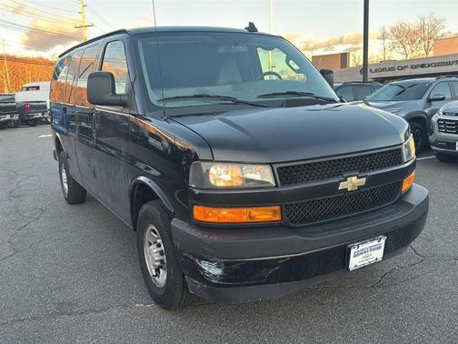 2022 Chevrolet Express 2500 RWD 2500 Regular Wheelbase WT