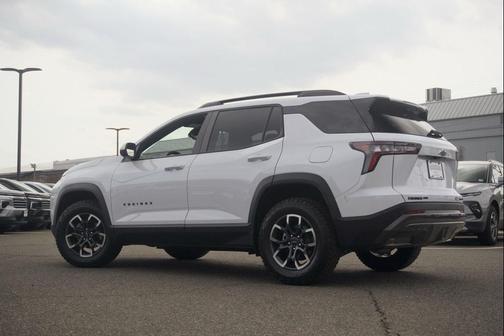 Polar White Tricoat 2026 Chevrolet Equinox AWD ACTIV