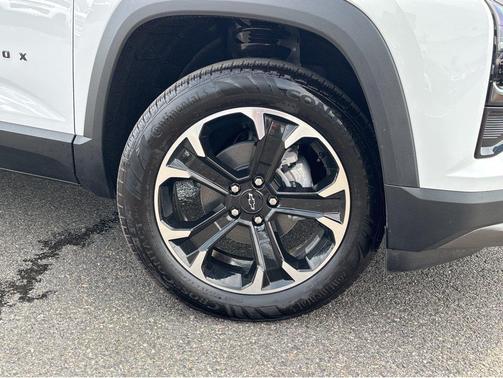 Summit White 2026 Chevrolet Equinox 1LT