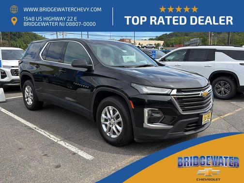 Mosaic Black Metallic 2023 Chevrolet Traverse LS