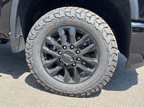 Black 2026 Chevrolet Silverado 2500 LT