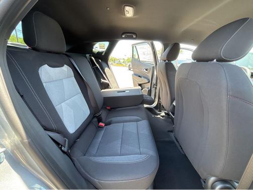 Sterling Gray Metallic 2026 Chevrolet Trax FWD 1RS