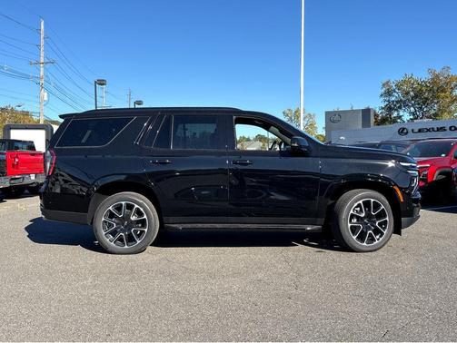 2026 Chevrolet Tahoe 4WD RST