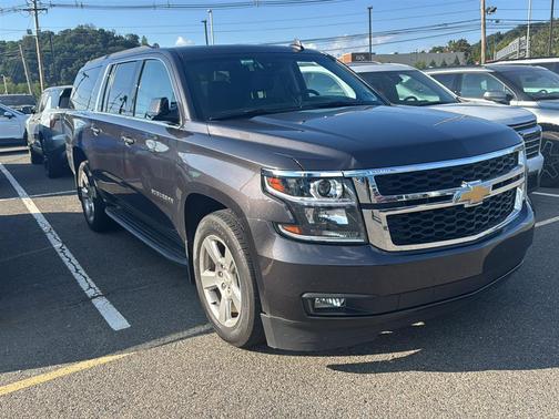 2017 Chevrolet Suburban LT