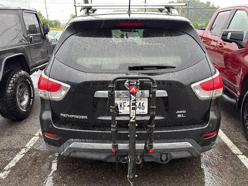 Super Black 2014 Nissan Pathfinder SL