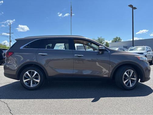 Dragon Brown 2019 Kia Sorento EX