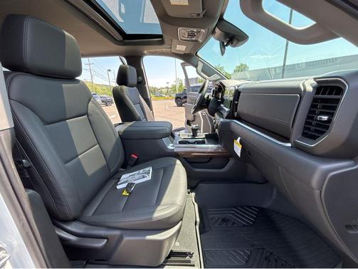 Summit White 2026 Chevrolet Silverado 1500 LT Trail Boss