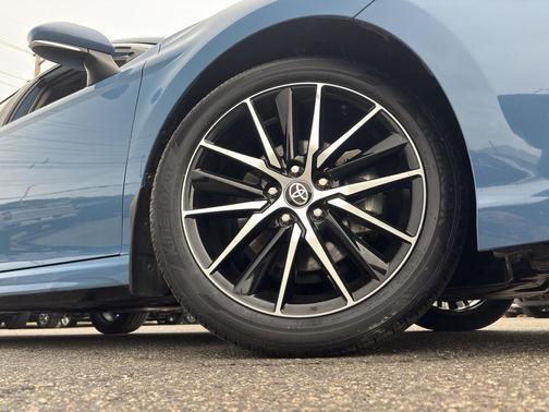 Cavalry Blue 2024 Toyota Camry SE