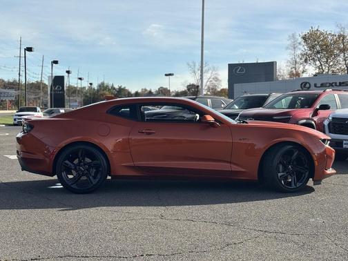 2022 Chevrolet Camaro RWD Coupe LT1