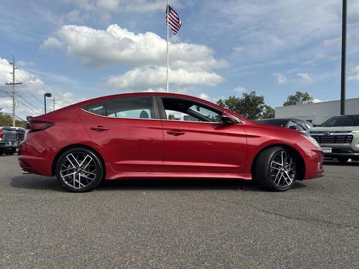 2019 Hyundai ELANTRA Sport