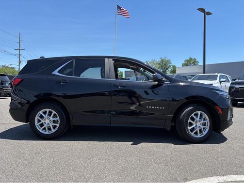 Mosaic Black Metallic 2023 Chevrolet Equinox 1LT